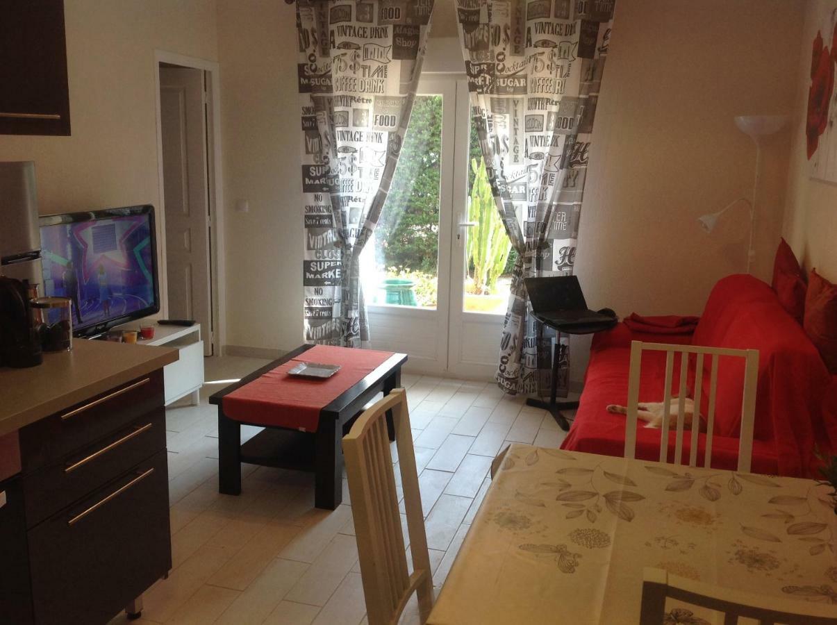 Rez De Villa Pebrier Fréjus Екстериор снимка